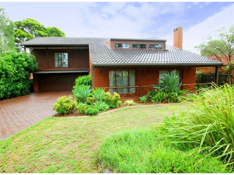 5  Trentham Park Crt, Wattle Grove NSW 2173