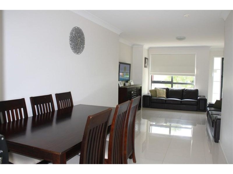 8  Whitfield Pde, Hammondville NSW 2170