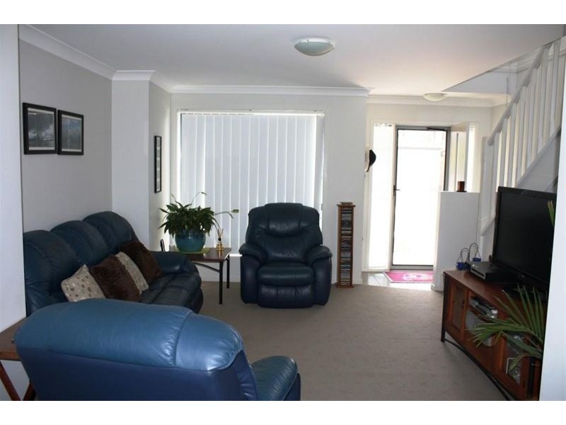 19  Whitfield Pde, Hammondville NSW 2170