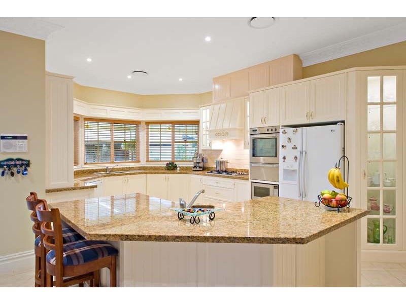 1 Bakeri Crt, Voyager Point NSW 2172