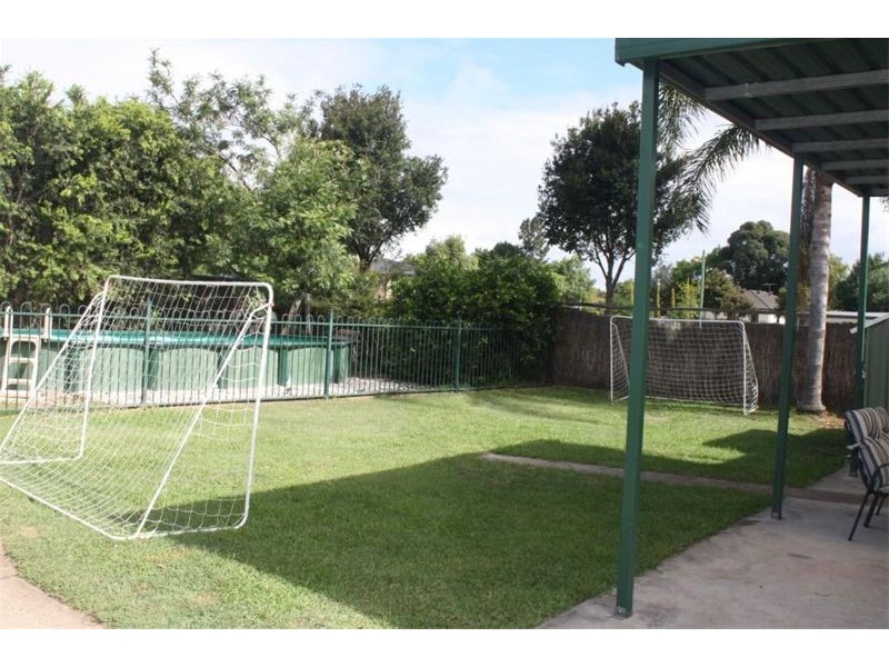 18  Bardia Pde, Holsworthy NSW 2173