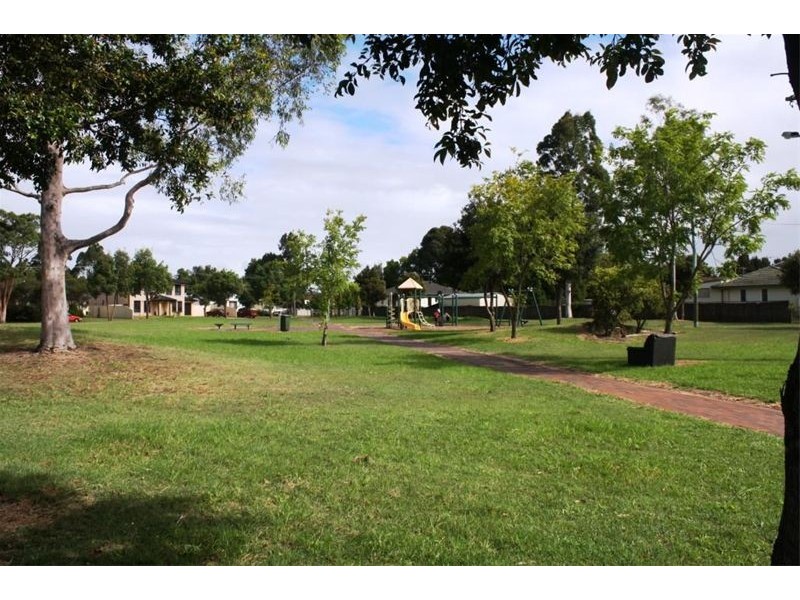 18  Bardia Pde, Holsworthy NSW 2173