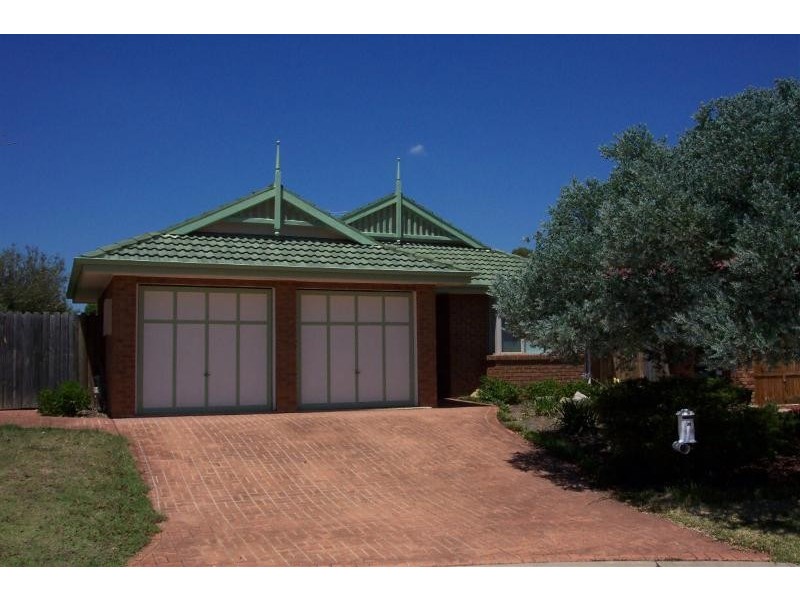 28 Morton Court, Wattle Grove NSW 2173