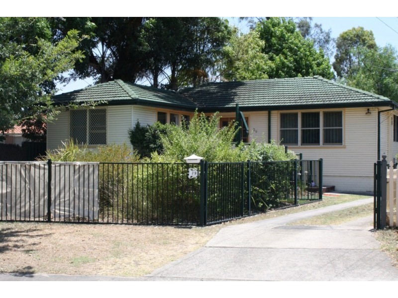 29  Sanananda Rd, Holsworthy NSW 2173