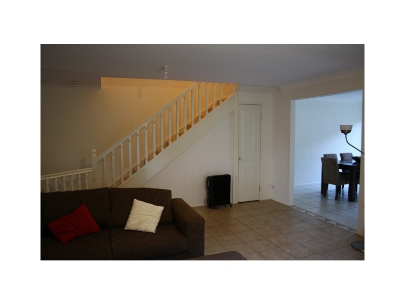 101 Pine Rd, Casula NSW 2170