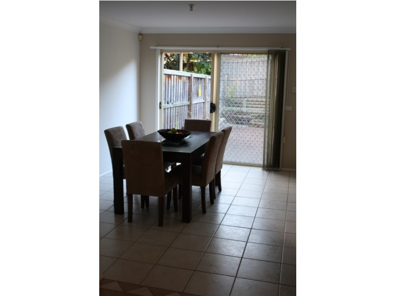 101 Pine Rd, Casula NSW 2170