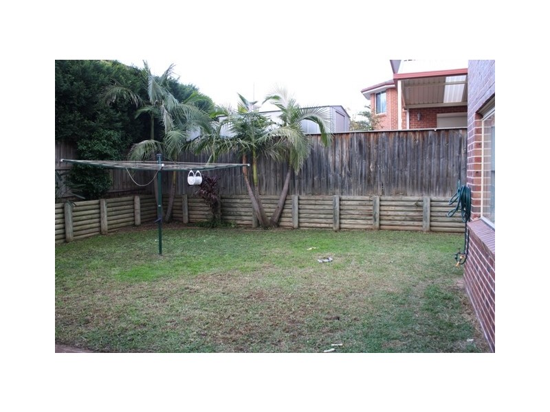 101 Pine Rd, Casula NSW 2170