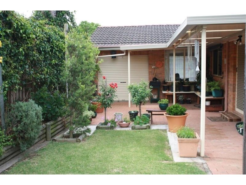 28  Woburn Abbey Crt, Wattle Grove NSW 2173