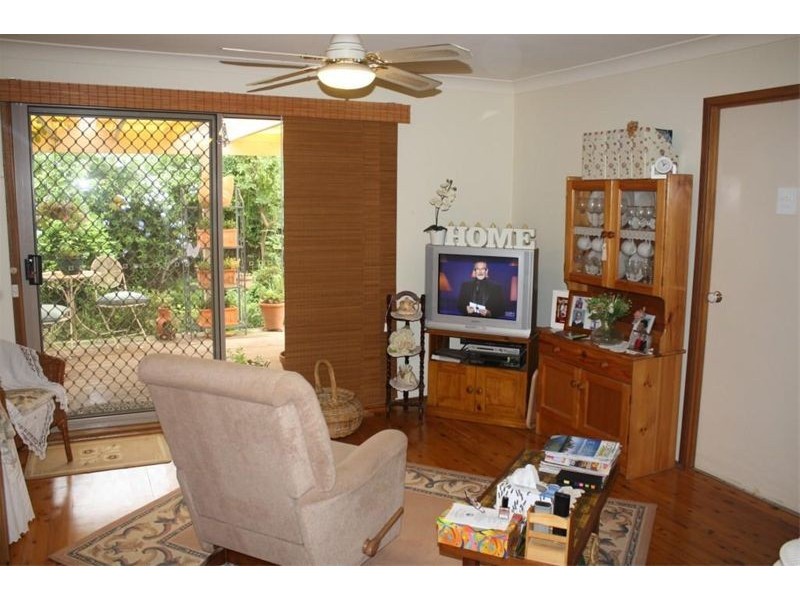 3  Cooma Crt, Wattle Grove NSW 2173