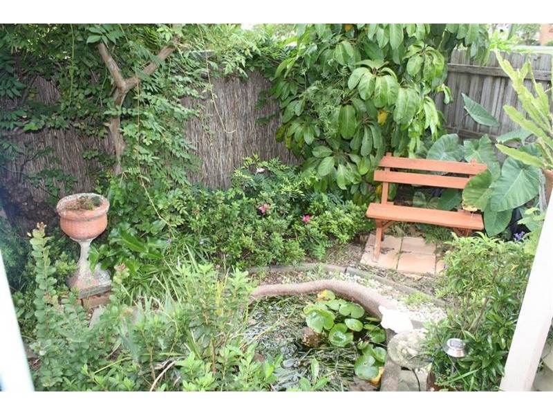 3  Cooma Crt, Wattle Grove NSW 2173