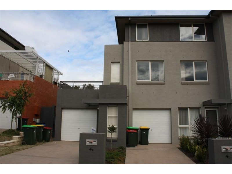 2/4 Parkwood Road, Holsworthy NSW 2173