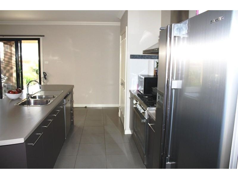 17  William Mahoney St, Prestons NSW 2170