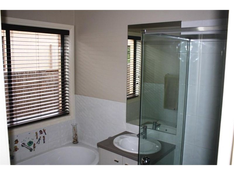 17  William Mahoney St, Prestons NSW 2170