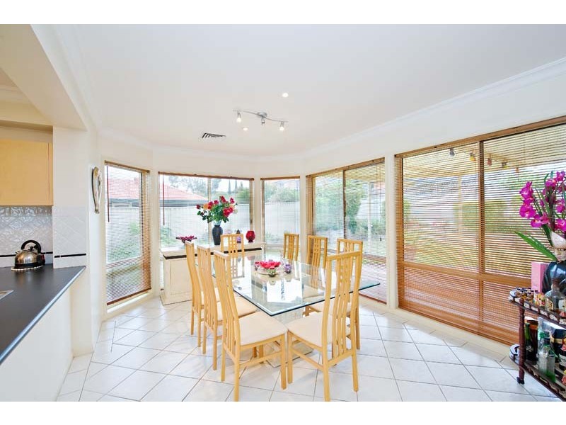 17 Pelorus Ave, Voyager Point NSW 2172