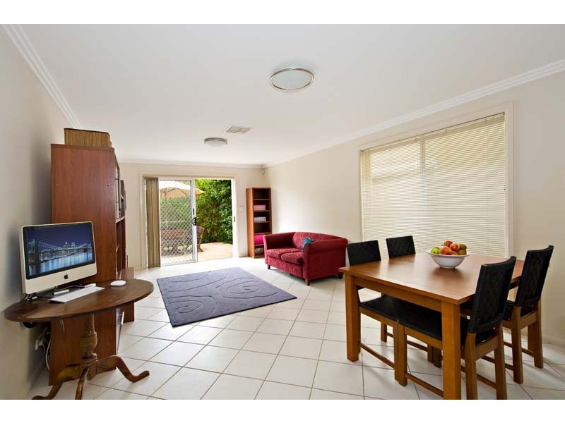 2  Labuan Rd, Holsworthy NSW 2173
