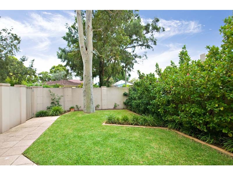 2  Labuan Rd, Holsworthy NSW 2173