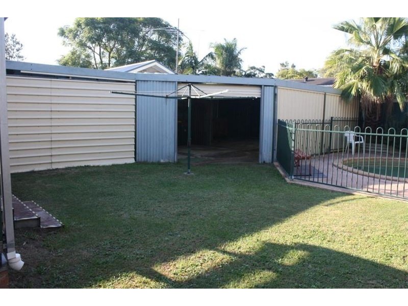 11 Tarakan Crt, Holsworthy NSW 2173