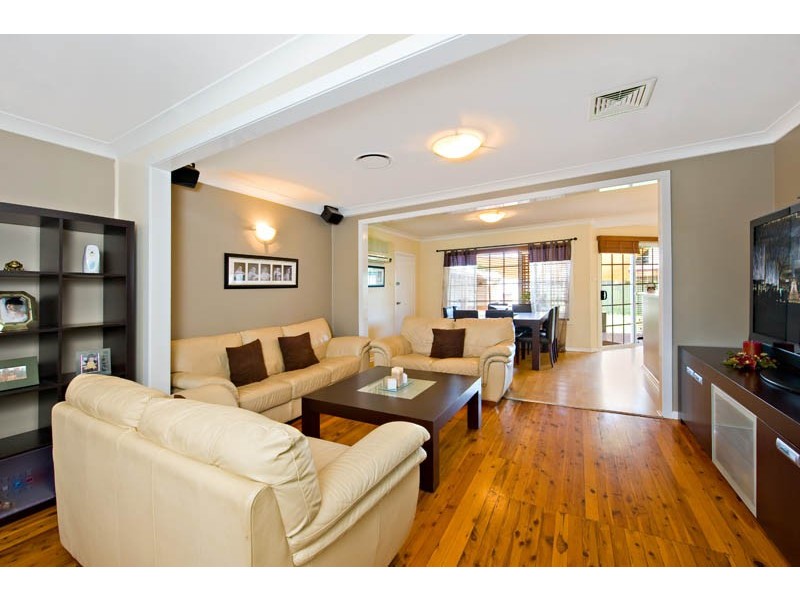 10  Damour Street, Holsworthy NSW 2173