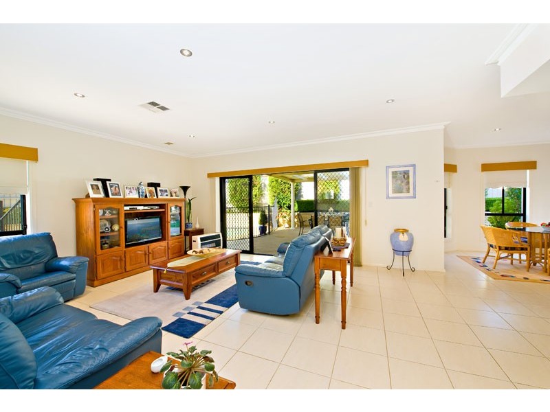 51  Boronia Drive, Voyager Point NSW 2172