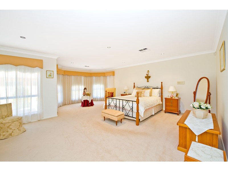 51  Boronia Drive, Voyager Point NSW 2172