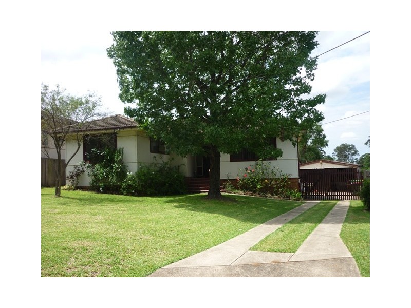 8 Kelvin Place, Busby NSW 2168