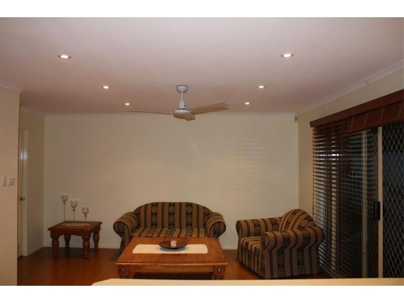 34  Birdwood Ave, Wattle Grove NSW 2173