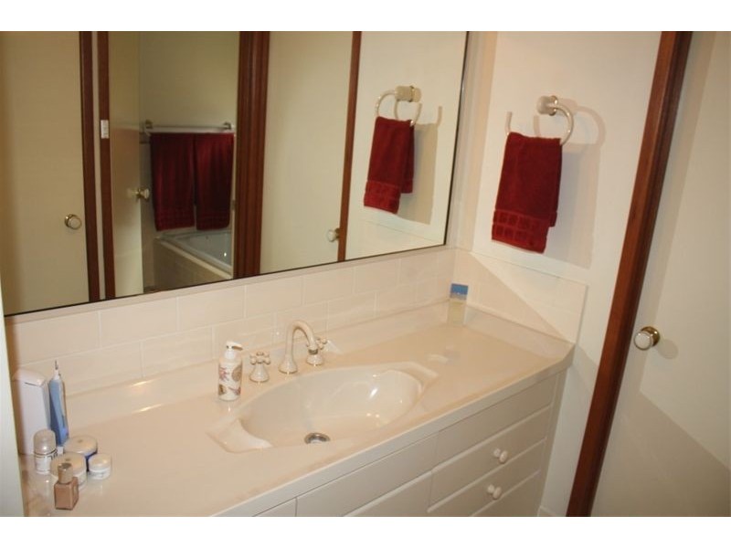 5  Tocal Court, Wattle Grove NSW 2173