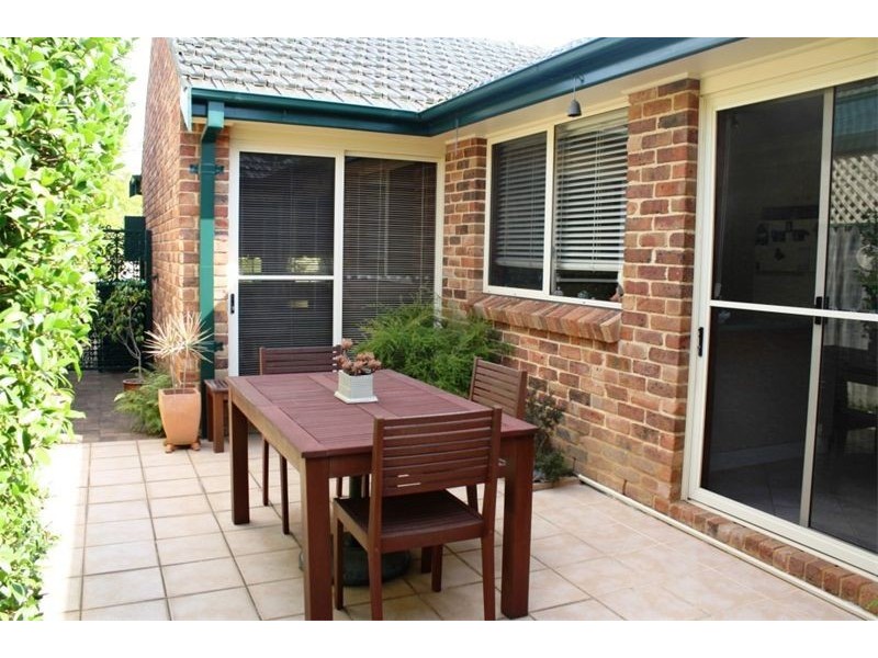 5  Tocal Court, Wattle Grove NSW 2173