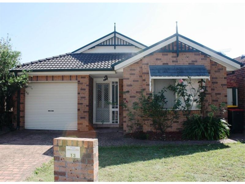 13 Gracemere Crt, Wattle Grove NSW 2173