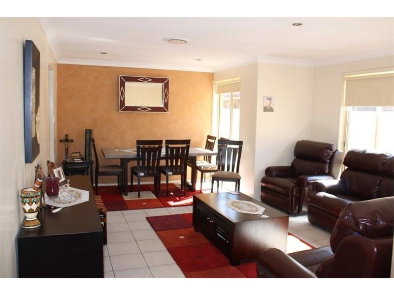 22 Chauvel Ave, Wattle Grove NSW 2173