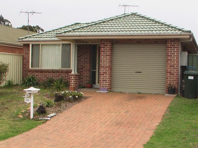 33 Somercotes Court, Wattle Grove NSW 2173