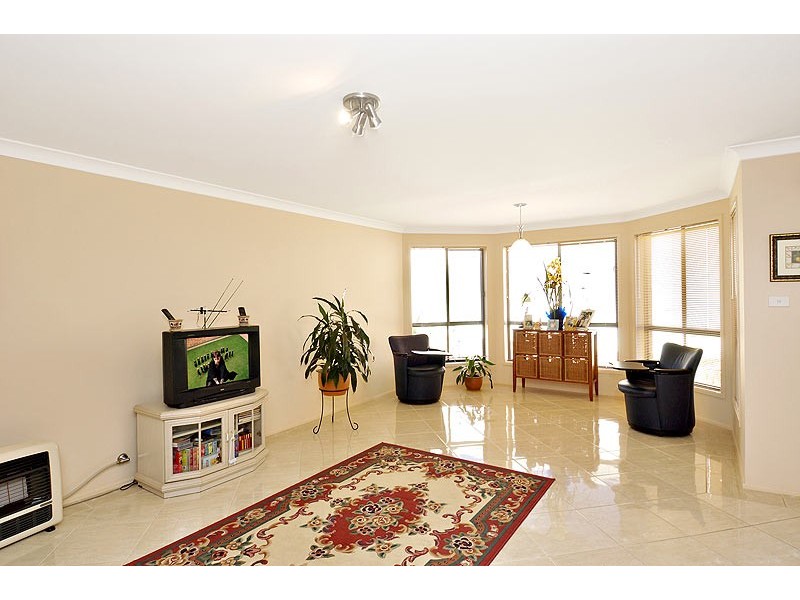 5 Punctata Crt, Voyager Point NSW 2172