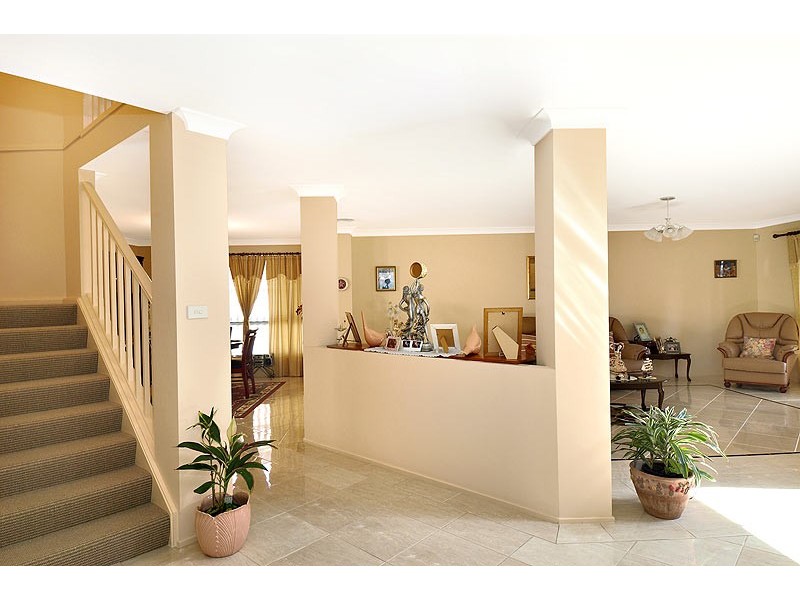 5 Punctata Crt, Voyager Point NSW 2172