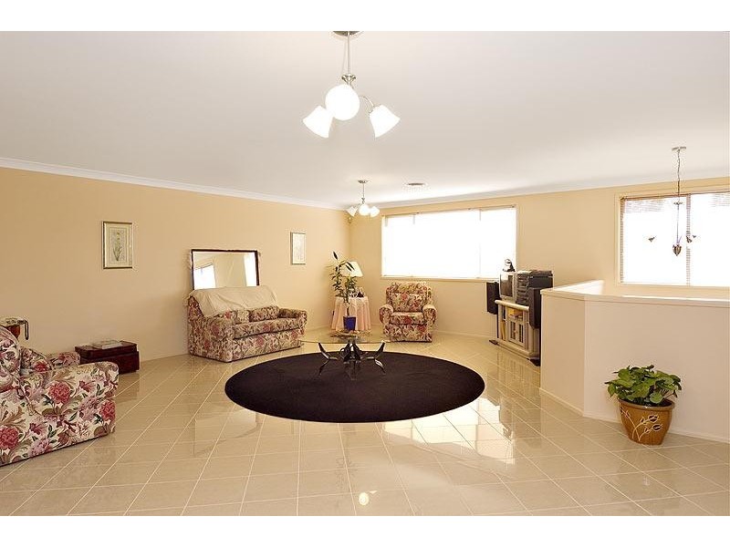 5 Punctata Crt, Voyager Point NSW 2172