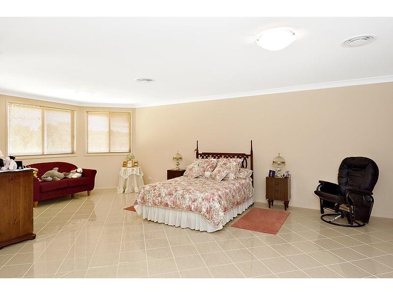 5 Punctata Crt, Voyager Point NSW 2172