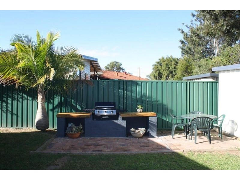 37  Miri Cres, Holsworthy NSW 2173