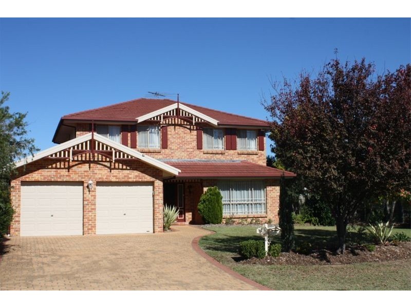 19  Jimbour Crt, Wattle Grove NSW 2173