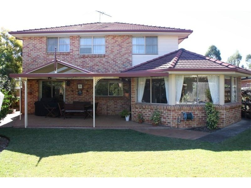 19  Jimbour Crt, Wattle Grove NSW 2173