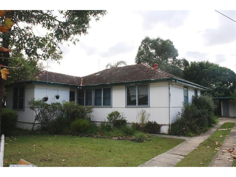 11 Gemas St, Holsworthy NSW 2173