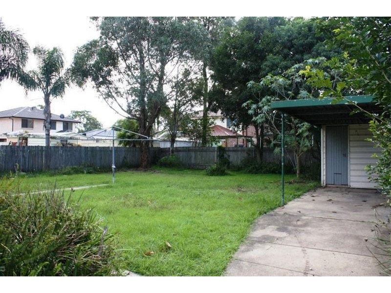 11 Gemas St, Holsworthy NSW 2173