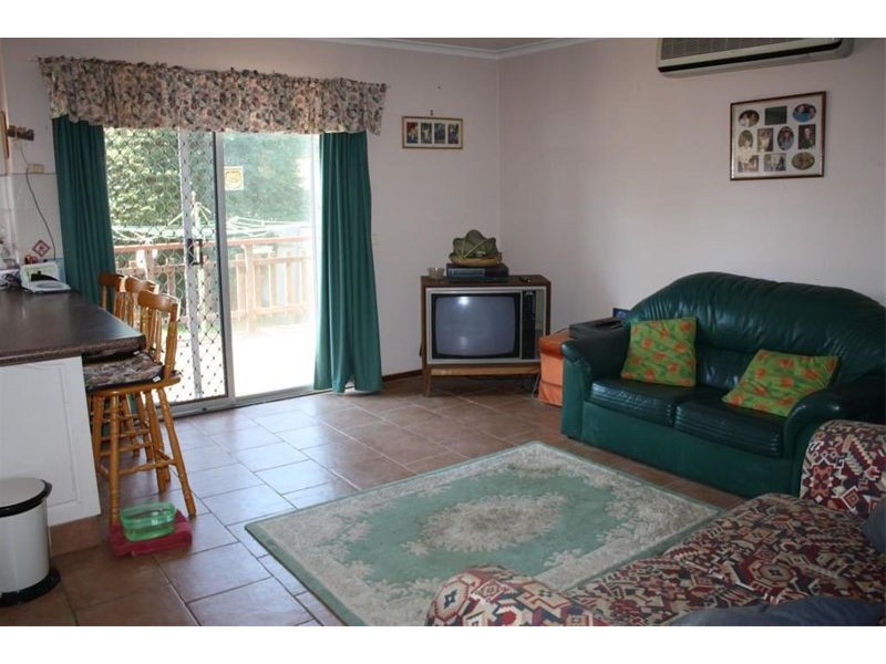 21  Bradey Ave, Hammondville NSW 2170