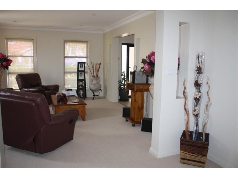 8 Challenger St, Voyager Point NSW 2172