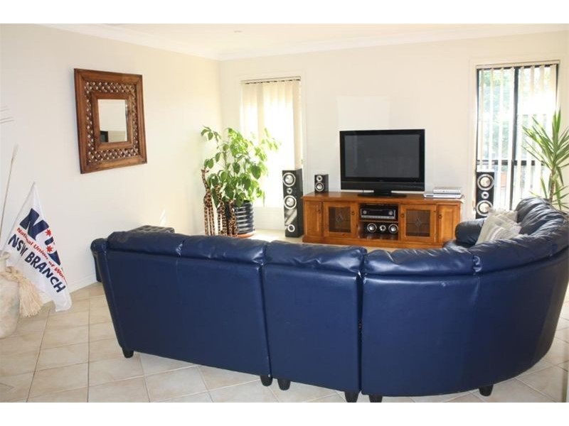 8 Challenger St, Voyager Point NSW 2172