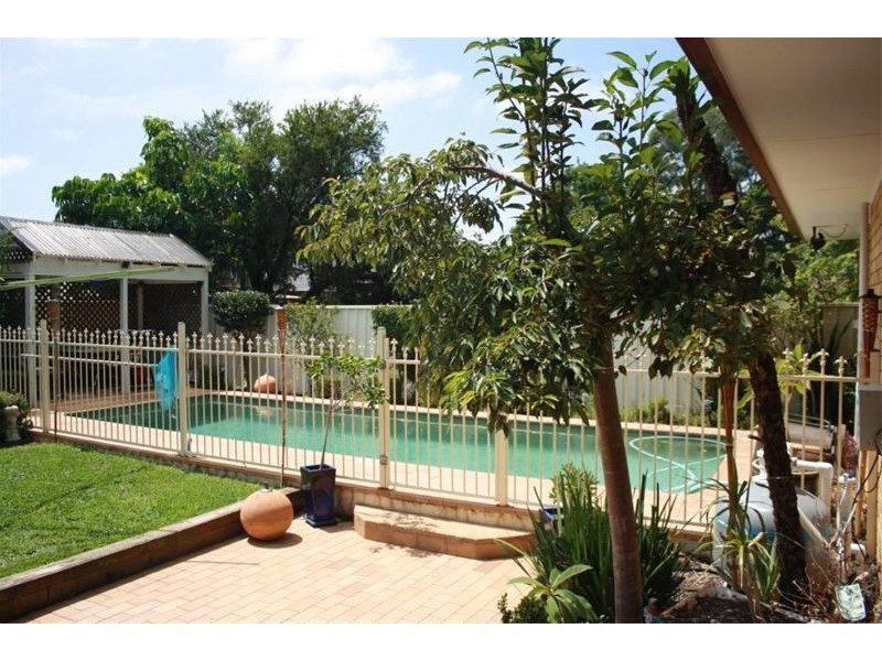 2 Maddecks Ave, Moorebank NSW 2170