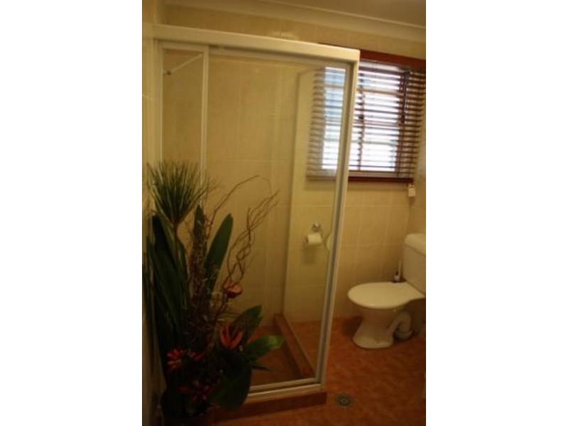 2 Maddecks Ave, Moorebank NSW 2170