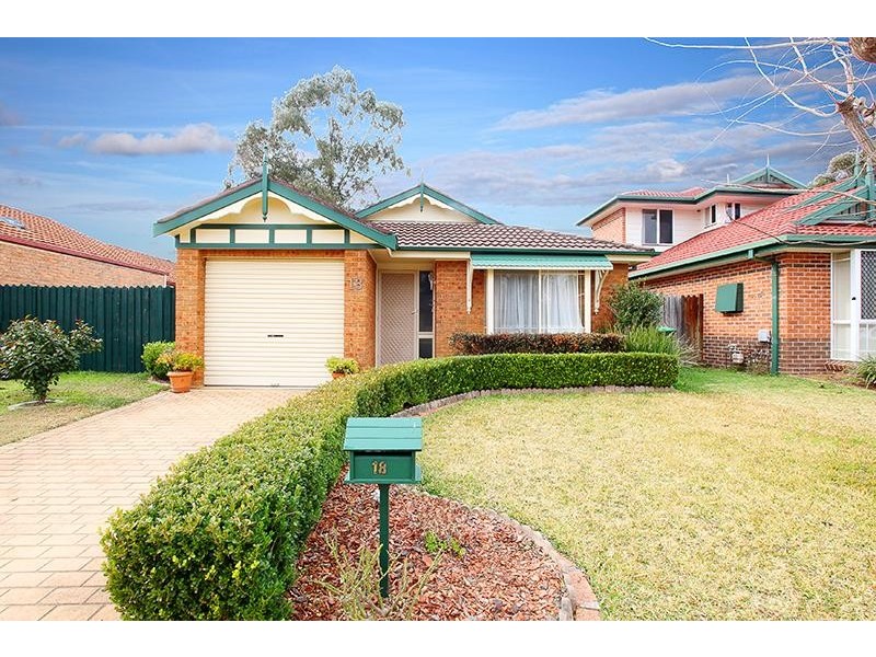 18  Wimbledon Crt, Wattle Grove NSW 2173