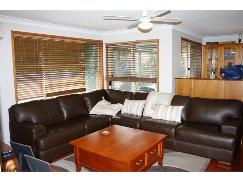 18  Wimbledon Crt, Wattle Grove NSW 2173