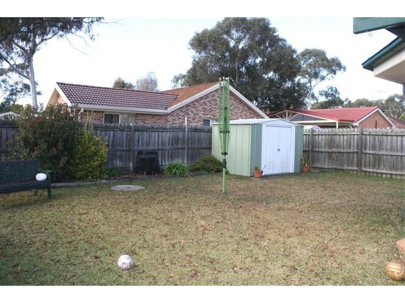 18  Wimbledon Crt, Wattle Grove NSW 2173