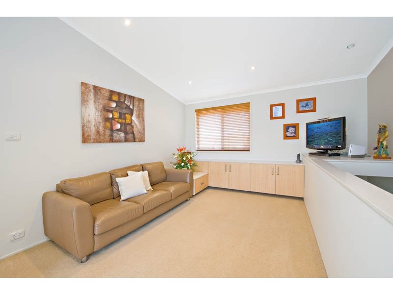 1 Witham Place, Chipping Norton NSW 2170