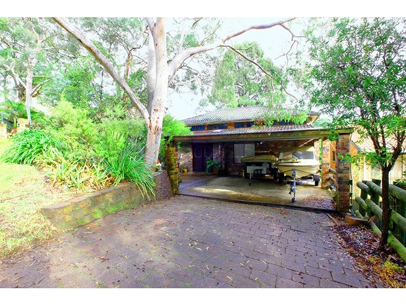 9  Gambier Ave, Sandy Point NSW 2172